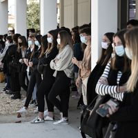 Photo prise au lycée Aragon à Muret, le 2 novembre 2020, pendant l’hommage rendu à Samuel Paty, l’enseignant décapité le 16 octobre 2020 à Conflans-Sainte-Honorine.