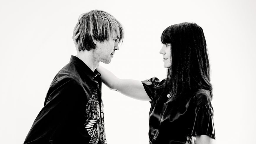 Marie Modiano & Peter von Poehl / photo Julien Bourgeois