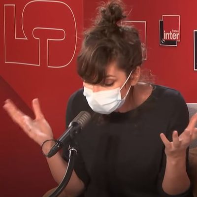 Nora Hamzawi en studio