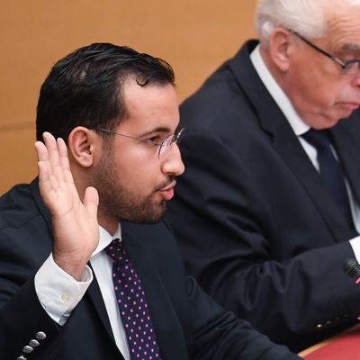 Alexandre Benalla prêtant serment au Sénat lors de la commission du 19 septembre 2018 (Paris)