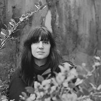 Anne Sylvestre chez elle à Paris en 1969