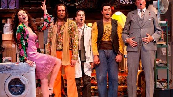 Stéphanie d'Oustrac, Alek Shrader, François Piolino, Elliot Madore et Paul Gay dans L'Heure espagnole de Maurice Ravel à Glyndebourne en 2012 - Simon Annand