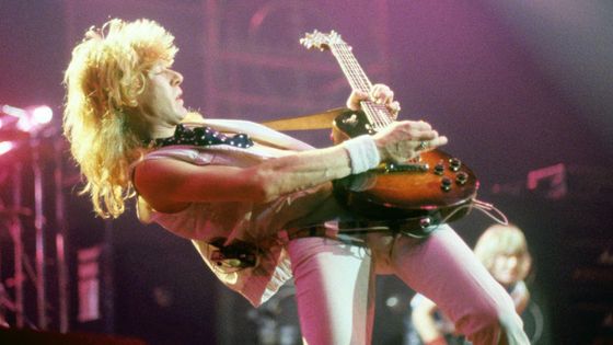 Steve Clark (Def Leppard) le 1er décembre 1983 à Dortmund ©Getty - Fryderyk Gabowicz