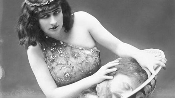 Mary Garden joue le rôle éponyme de Salomé de Richard Strauss - Bettmann/Getty Images