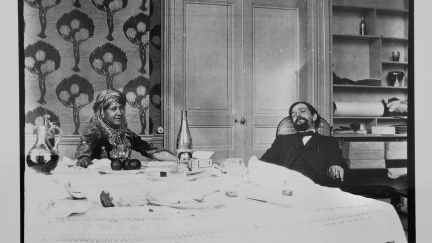 Debussy et la muse algérienne de Pierre Louÿs, Zohra ben Brahim, chez Pierre Louÿs, en 1897