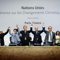 Séance plénière de la COP21 pour l’adoption de l’accord de Paris, Conférence des Nations Unies sur les changements climatiques (Paris, Le Bourget).