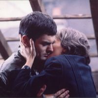 Jean-Baptiste Thierrée et Delphine Seyrig, dans le film "Muriel ou le Temps d'un retour", d'Alain Resnais (1963), disponible en version restaurée en DVD et Blu-Ray depuis le 3 novembre 2020
