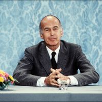 Valéry Giscard d'Estaing répond aux questions des journalistes lors d'une conférence de presse, le 26 juin 1980 à l'Elysée à Paris.