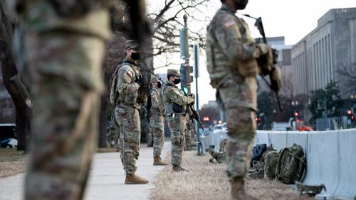 Des appels à des manifestations armées ce dimanche devant les capitoles aux États-Unis