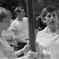 Roman Polanski dirige Mia Farrow sur le tournage du film 'Rosemary's Baby' le 31août 1967.