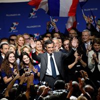 Dernière rencontre de François Fillon avant le 2e tour des primaires de la droite à l'approche de l'élection présidentielle de 2017 à Paris