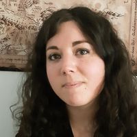 "J'avais 13 ans, lui 26. Officier dans la Marine, la justice l'a condamné à un an avec sursis. Père d'une petite fille de 13 ans, il vit sa meilleure vie. #metooinceste" Tweet de Camille Gillet le 16 janvier 2021