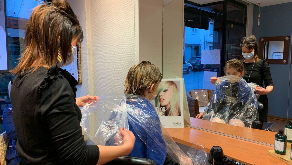 Couvre Feu A 18 H Peur D Un Reconfinement Des Salons De Coiffure A Laval Se Reorganisent Face A La Demande