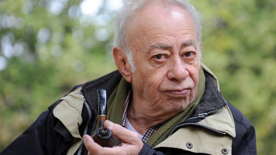 L'écrivain Vassilis Alexakis (1934-2021), ici en 2012 à Paris. ©AFP - Bertrand Guay