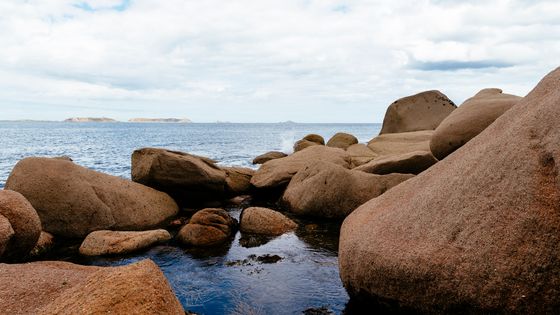 Une vue de la Côte de granit rose, dans les Côtes-d'Armor dans le nord de la Bretagne. ©Getty - Cavan Images