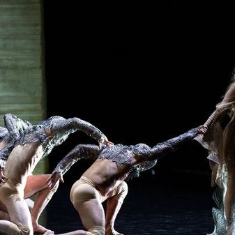 La production de Pelléas et Mélisande est donnée en streaming sur le site du Grand Théâtre de Genève à partir du 18 janvier, puis sur Opera vision à partir du 19 février