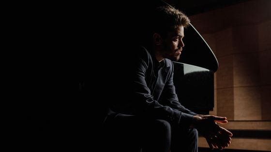 Lahav Shani - Marco Borggreve, warnerclassics.com