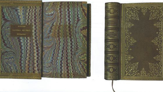 "La philosophie dans le boudoir" (Londres, 1795) de Donatien Alphonse François de Sade, relié en peau humaine par l'atelier Lortic - Stéphan Auriou
