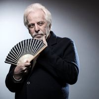 Né au Chili en 1929, Alejandro Jodorowsky est un artiste aux mille facettes.