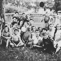 Foyer pour enfants d'Izieu peu de temps avant leur déportation vers les camps de la mort le 06 avril 1944.