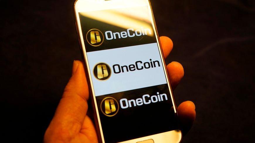 Le logo de la fausse crypto-monnaie "One Coin". Selon les autorités américaines (FBI), la société One Coin est une pyramide de Ponzi.