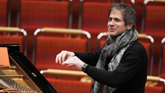 Le pianiste Piotr Anderszewski à la Philharmonie de Cologne en 2011 ©Getty - Brill/ullstein bild