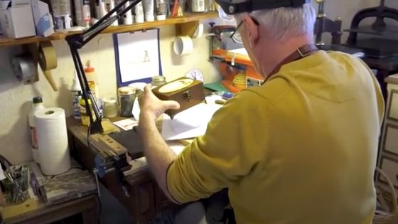 Francis Schlewitz dans son atelier - Youtube