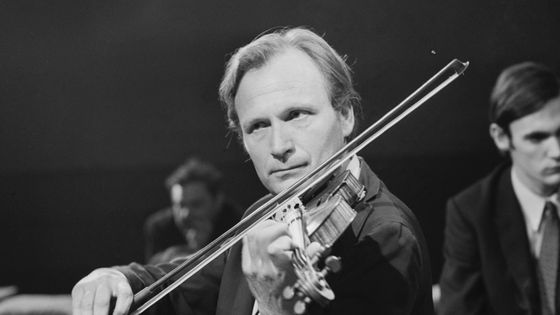 Le violoniste Ivry Gitlis à Paris, France, le 17 octobre 1967, © Getty / Keystone-France
