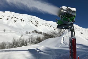 Les canons pallient (pour quelques années encore) l'absence de neige dans certaines stations Les canons pallient (pour quelques années encore) l'absence de neige dans certaines stations