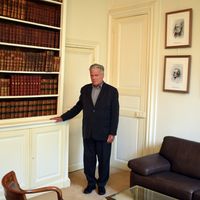 Photo d’Olivier Duhamel prise au sein de l’Ecole Sciences Po Paris le 19 mai 2016.