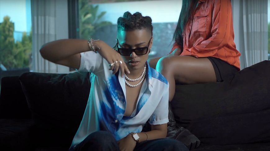 Lala &ce dans le clip de "Laisse ça". (capture d'écran)