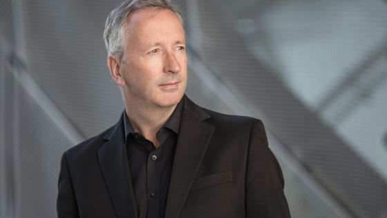 Paul Agnew, co-directeur musical des Arts Florissants, pour son nouveau disque Gesualdo : Madrigali, libri terzo e quarto - Oscar Ortega
