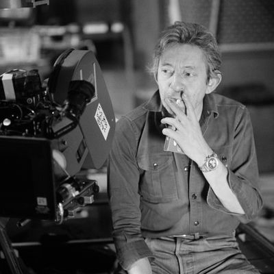 Serge Gainsbourg sur le tournage de son film Stan the Flasher.