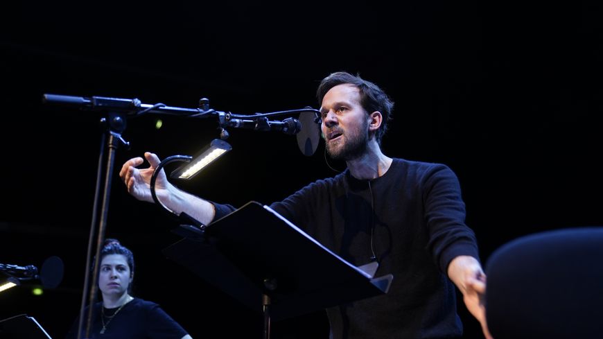 Chloé Ploton (Phoedime) et Benjamin Lavernhe (Xiphares) dans "Mithridate"