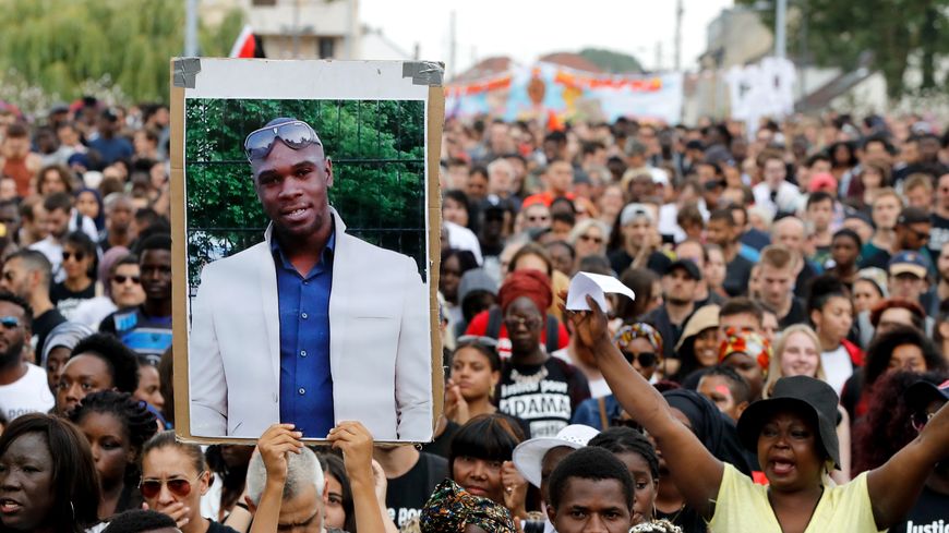 Marche en hommage à Adama Traoré, en 2018 à Beaumont-Sur-Oise (Guillot François)