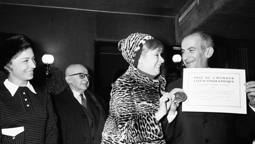 La Nuit de la comédie (8/11) : "Les Mentons bleus, Scènes de la vie de cabot" de Georges Courteline interprété par Louis de Funès, Jean Carmet, Jacques Legras et Maurice Biraud