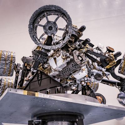 Le rover Perseverance lors de tests au Kennedy Space Center (Floride)