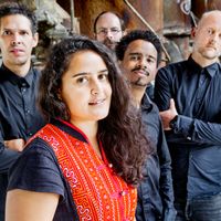 Naïssam Jalal & Rythms of Résistance pour leur nouveau disque "Un autre monde"