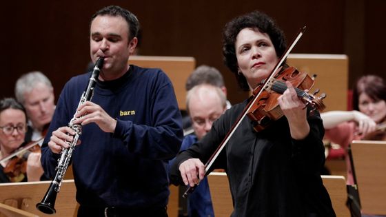 L'altiste Tabea Zimmermann et le clarinettiste Jörg Widmann avec l'Orchestre de Chambre d'Irlande ©Getty - Photo by Brill/ullstein bild via Getty Images