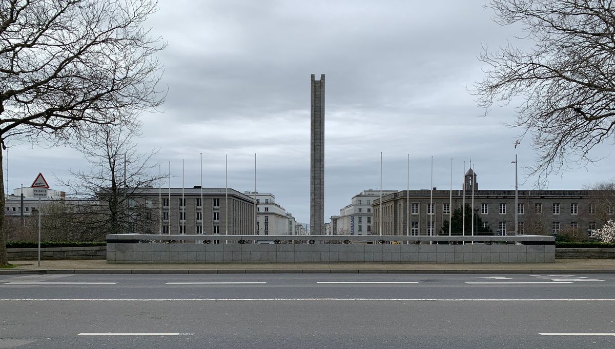 Brest Des Tests De Resistance Sur Le Pont Clemenceau En Vue De La Future Ligne De Tramway