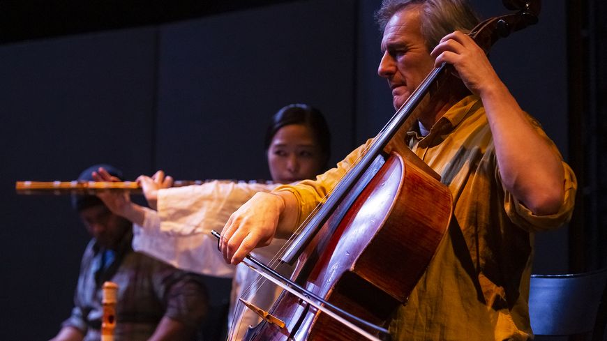 Mike Ladd, Jiyun Song et Didier Petit (Photo prise lors de la générale du concert)