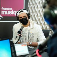 Le chanteur Mika est au micro de Jean-Baptiste Urbain pour évoquer son spectacle diffusé vendredi 5 février à 20h55 sur France 5 enregistré à l'Opéra Royal de Versailles