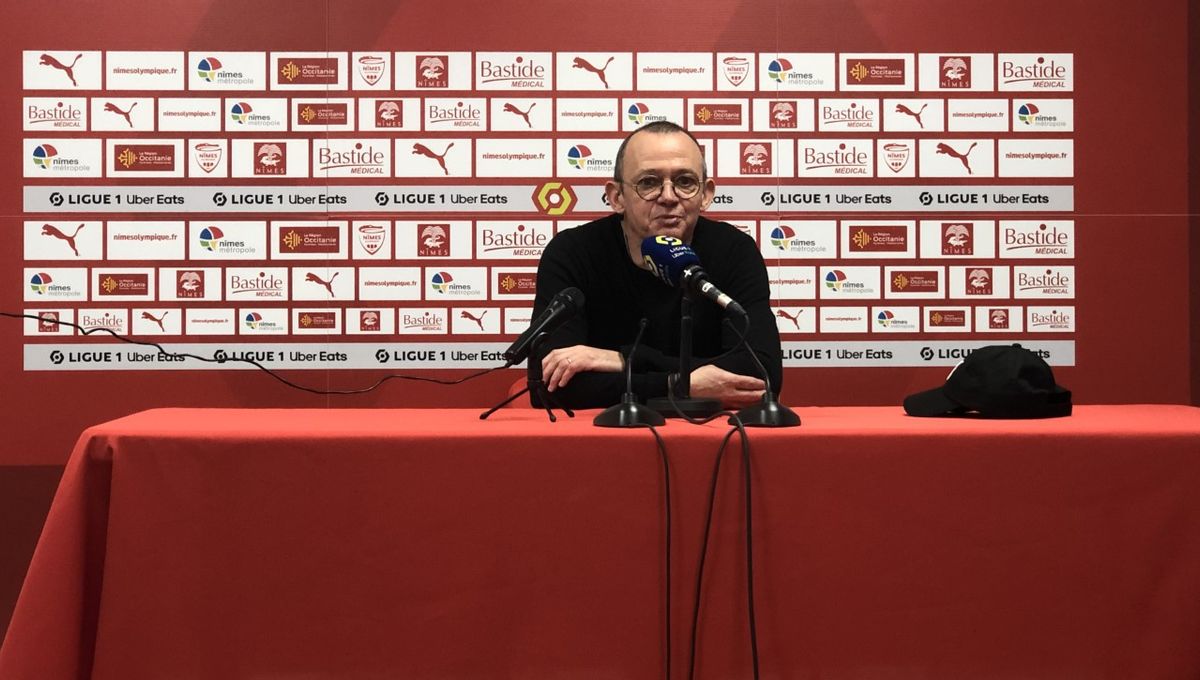 Ligue 1 L Entraineur Du Nimes Olympique Salue La Victoire D Un Groupe Face A Bordeaux