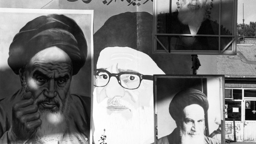 Evoquer l'allégeance des intellectuels de gauche à l'Ayatollah Khomeyni en 2021, c'est replonger quarante ans en arrière, avant la révolution iranienne.