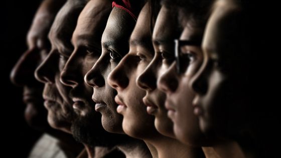 Portrait de trois générations d'une même famille ©Getty - Jasmin Merdan