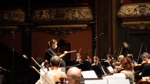 Marta Gardolińska, dirige l'Orchestre de l'Opéra national de Lorraine - Amandine De Cosas / Opéra national de Lorraine