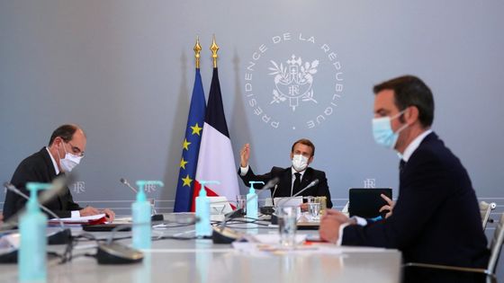 Jean Castex, Emmanuel Macron et Olivier Véran ©AFP - Thibault Camus