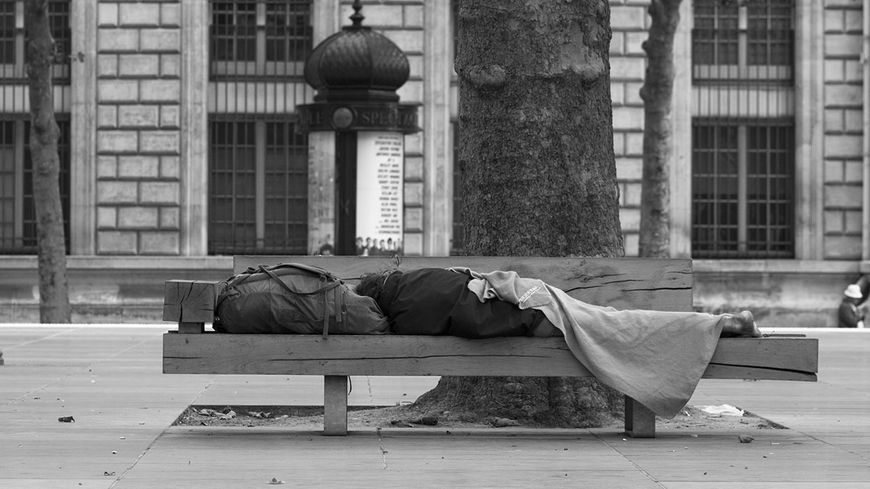 Un sans-abri à Paris