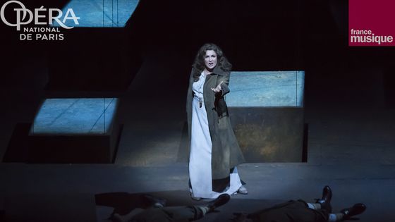 Scène de plateau du Trouvère de Verdi à l'Opéra de Paris - OnP