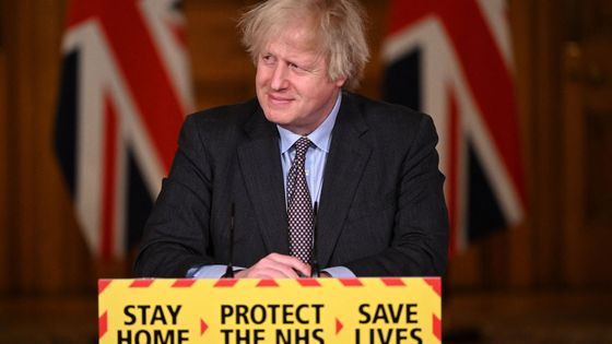 Boris Johnson lors d'une conférence de presse le 22 février 2021. ©AFP - LEON NEAL / POOL /